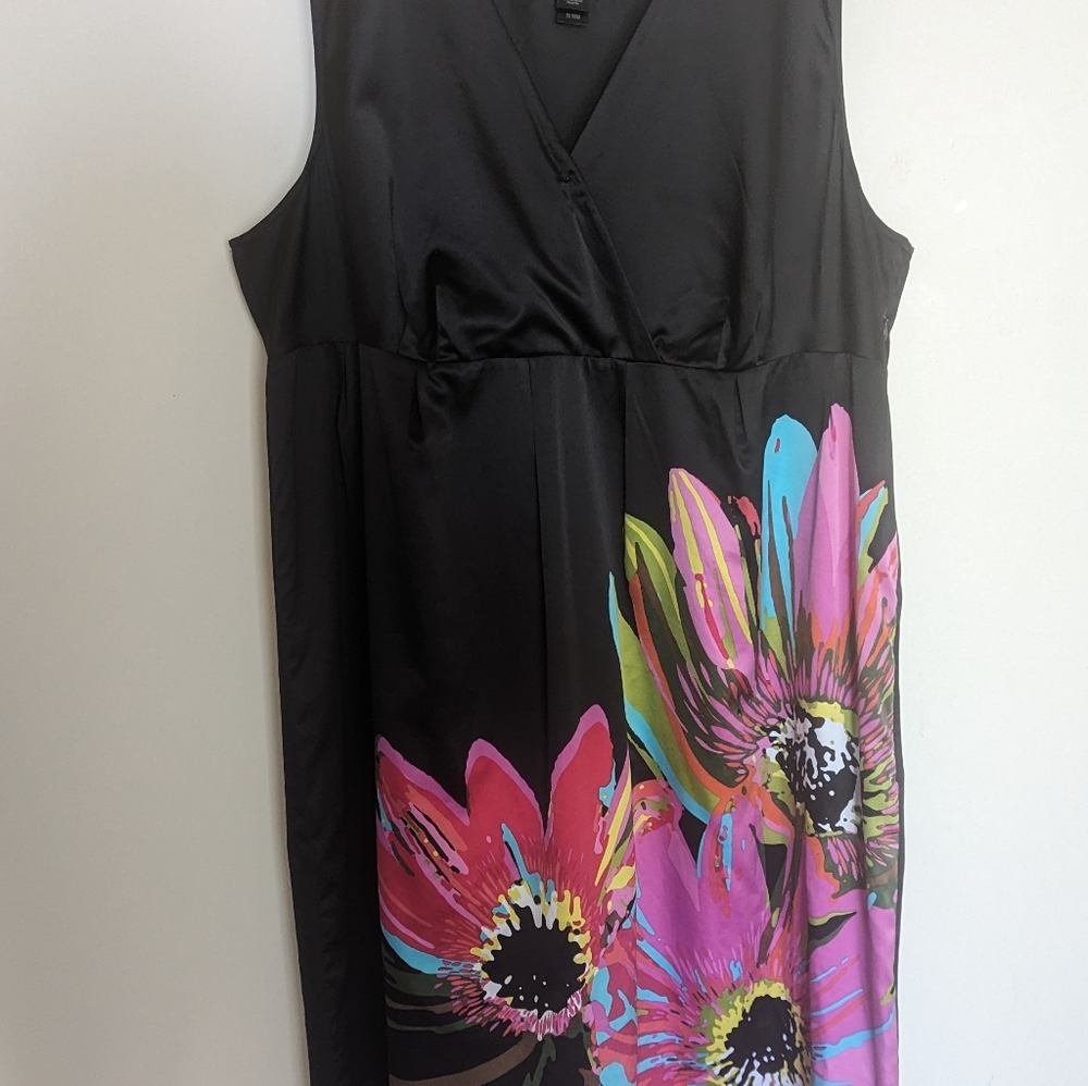 Liz Claiborne Axcess Black and Floral Dress